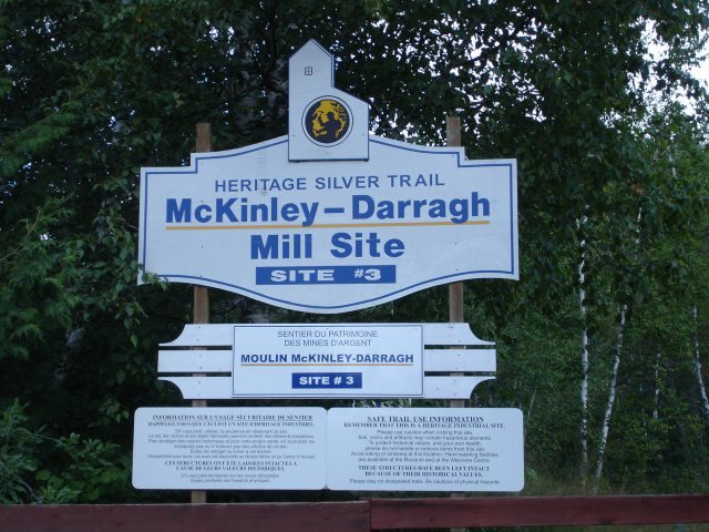 Mckinly-Darragh Mineの看板